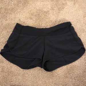 Black lululemon run times short